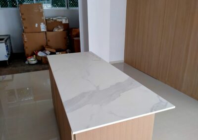 S-8311 Statuario SINTER Stone Singapore and Malaysia Durable stone almost scratch proof surfaces, highly stain resistant, strongest material for kitchen counter top.