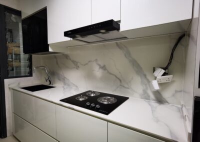S-57 SINTER by Casa Stone, the latest technology which can let you do a double polish with Sintered stone, the vein goes thru the whole slab